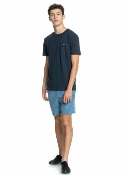 Quiksilver ESSENTIALS - T-Shirt Basic - Navy Blazer 12 Quiksilver ESSENTIALS - T-Shirt Basic - Navy Blazer -Quiksilver 4e67aac2663e4fc7b97587114cbb6774 1