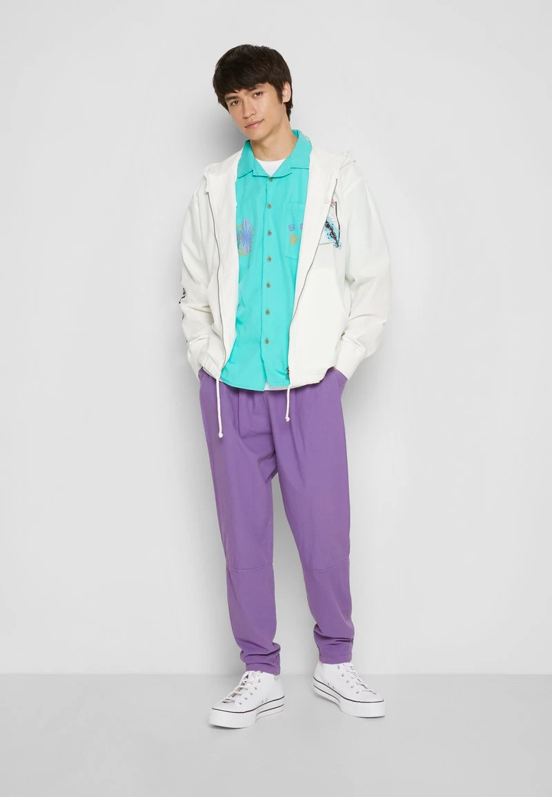 Quiksilver STRANGER THINGS THE MIKE TOURIST SHIRT - Hemd - Pool Green 4 Quiksilver STRANGER THINGS THE MIKE TOURIST SHIRT - Hemd - Pool Green – Bild 2