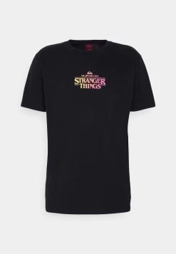 Quiksilver STRANGER THINGS TEE - T-Shirt Print - Black 13 Quiksilver STRANGER THINGS TEE - T-Shirt Print - Black -Quiksilver 93187498dc234674a9cf489d7c3ffa5a