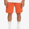 Quiksilver ESSENTIALS - Shorts - Mecca Orange -Quiksilver df57cb8dedc4494e9c2c32a474907401